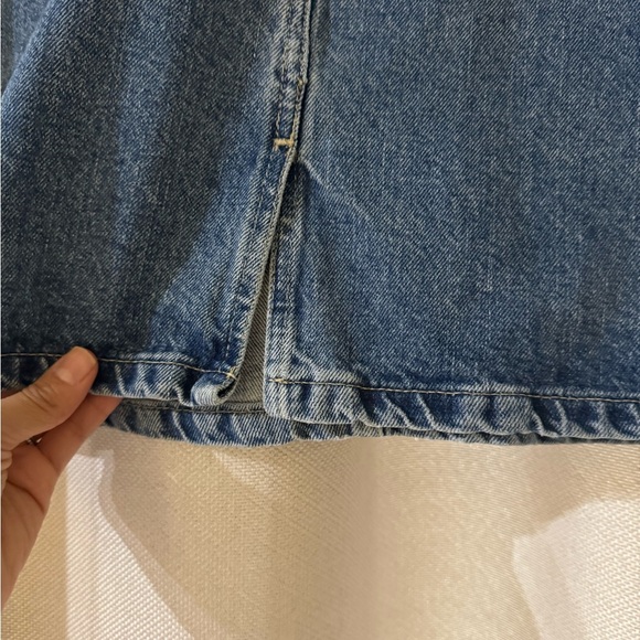 Vintage High-waisted Tommy Hilfiger Jean Skirt, size 4, medium wash preowned - Picture 8 of 9